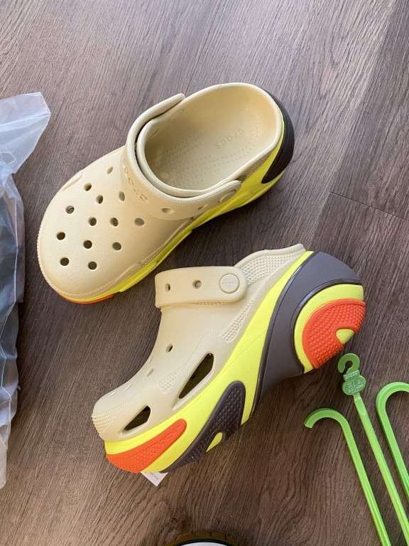 Жіночі Crocs Bubble Crush Clog Sesame — фото 3