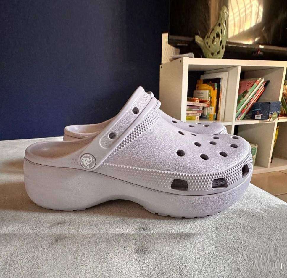 Жіночі Crocs Classic Platform Clog Mauve Mist — фото 2