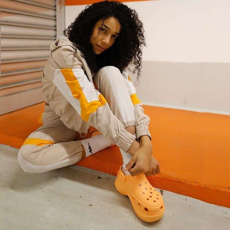 Жіночі Crocs Classic Clog Bae Orange — фото 3