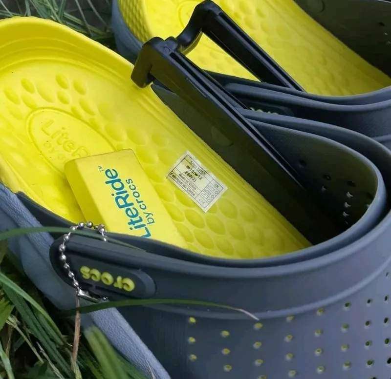 Чоловічі Crocs LiteRide Clog Grey/Light Green — фото 9