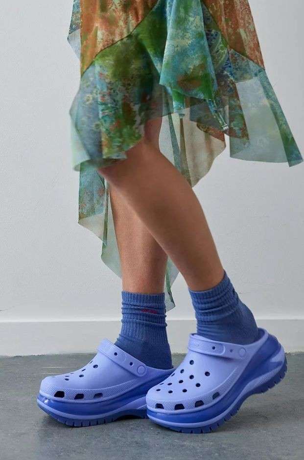 Жіночі Crocs Mega Crush Clog Violet — фото 5