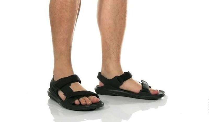 Чоловічі сандалії Crocs Swiftwater Expedition Sandal Black/Black — фото 5