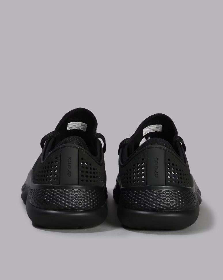 Чоловічі кросівки Crocs Literide 360 Pacer Black/Black — фото 4