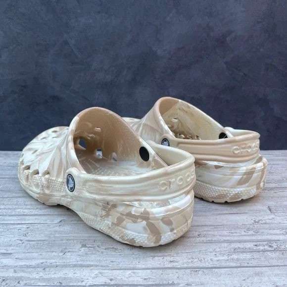 Чоловічі Crocs Baya Marbled Clog Chai/Multi — фото 14