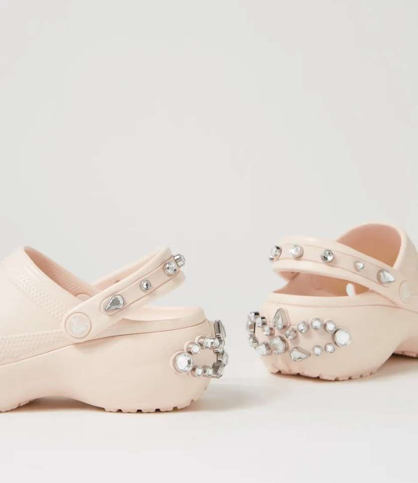 Жіночі Crocs Classic Platform Tiara Clog Dew Bone — фото 12