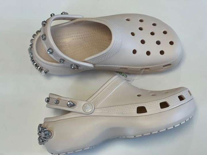 Жіночі Crocs Classic Platform Tiara Clog Dew Bone — фото 6