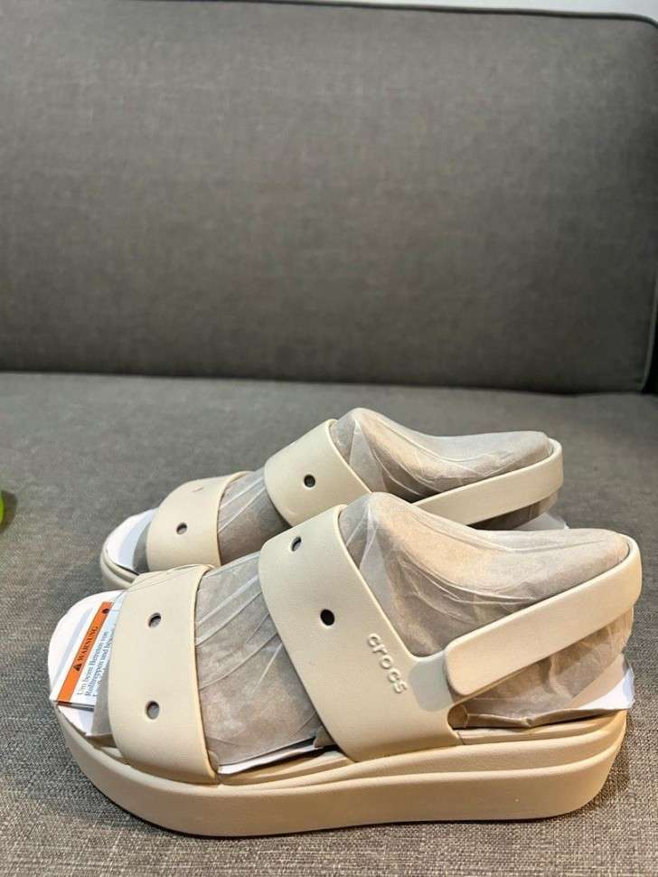 Жіночі Сіндалі Crocs Brooklyn 4U Wedge Sandal Stukko — фото 3