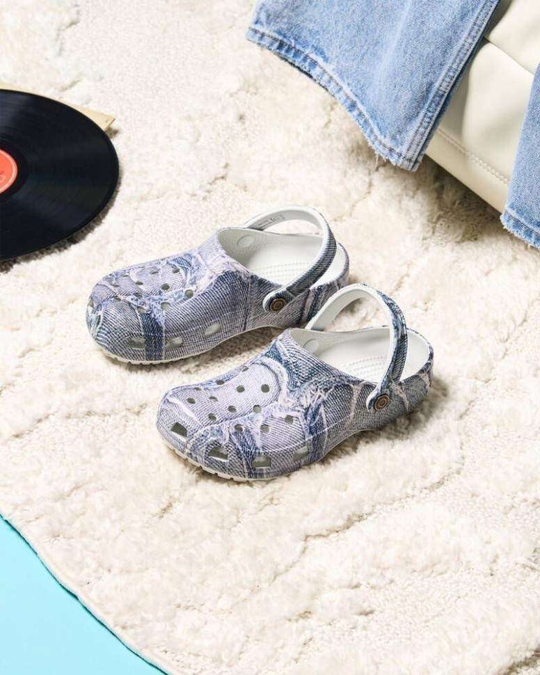 Жіночі Crocs Classic Denim Clog Light — фото 13