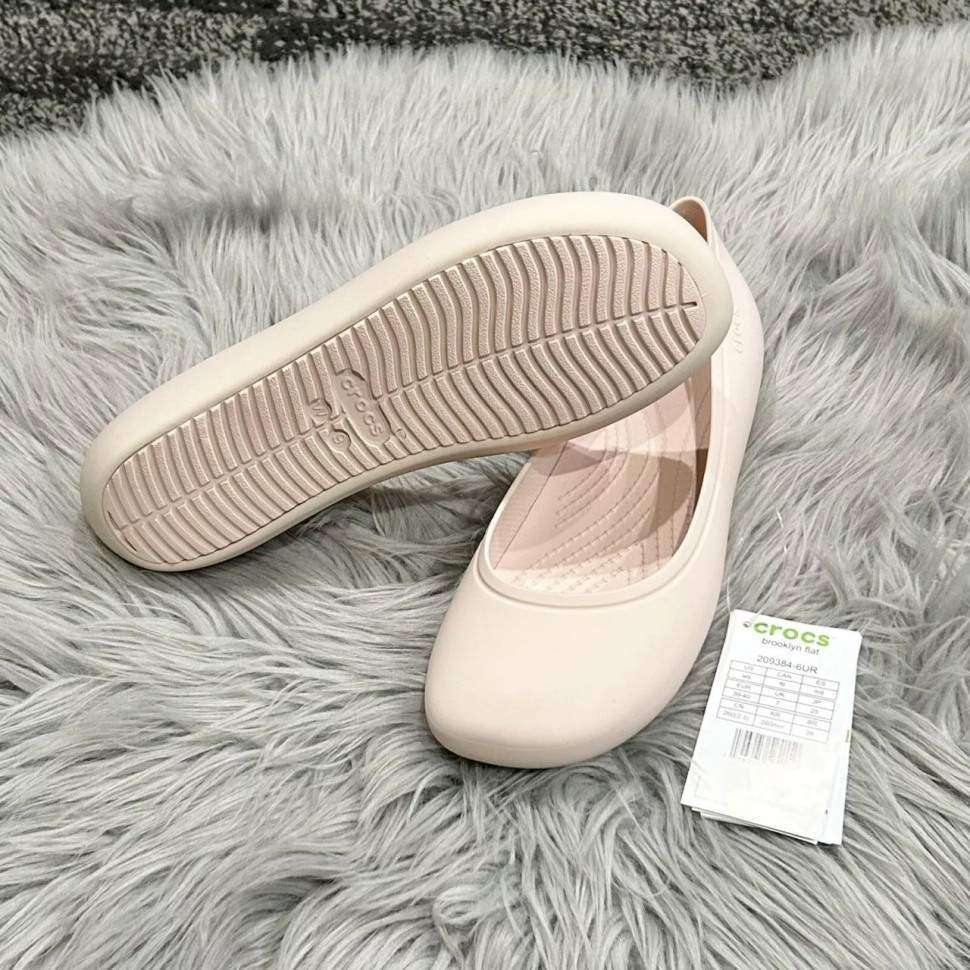 Жіночі балетки Crocs Brooklyn Flat Quartz — фото 4