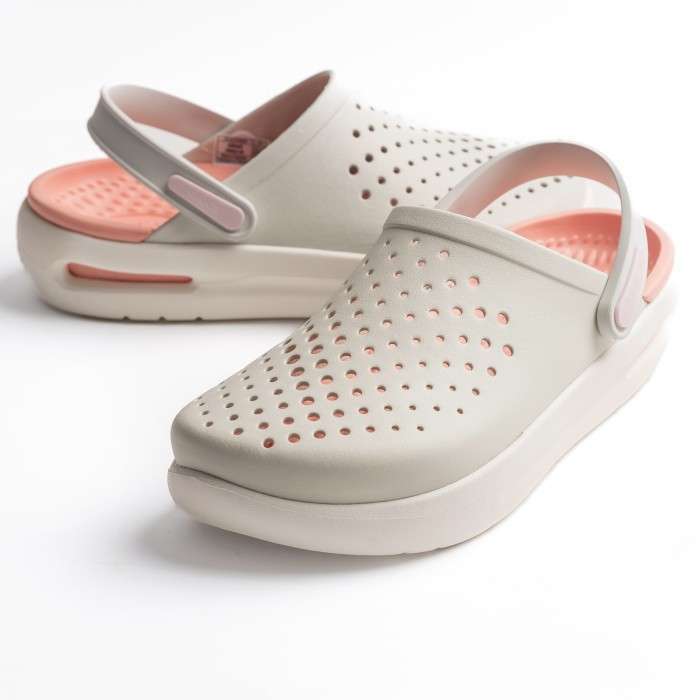 Жіночі Crocs InMotion Clog Pink/Bone