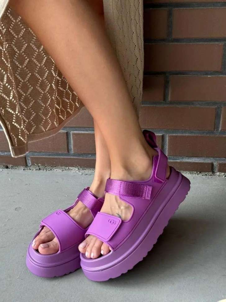 Жіночі UGG Сандалі Світло Рожеві Goldenglow Sandals Pink — фото 11