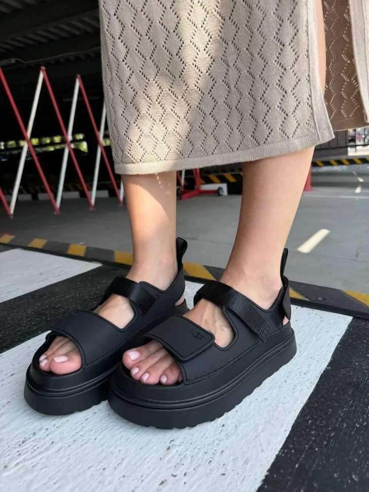 Жіночі UGG Сандалі Світло Чорні Goldenglow Sandals Black — фото 2