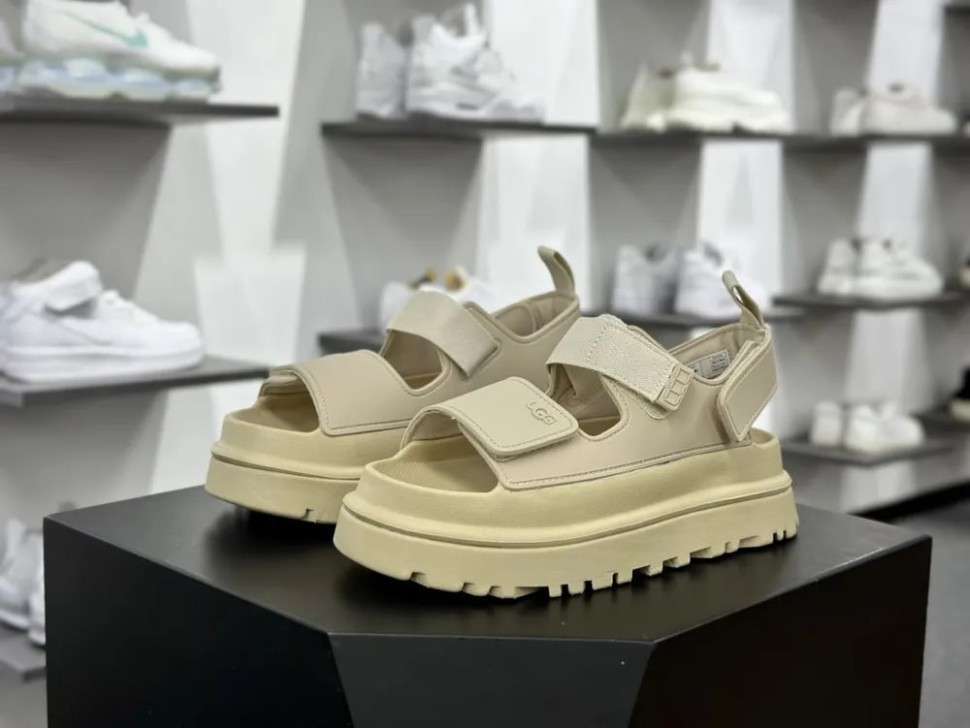 Жіночі UGG Сандалі Світло Беж Goldenglow Sandals Beige — фото 1