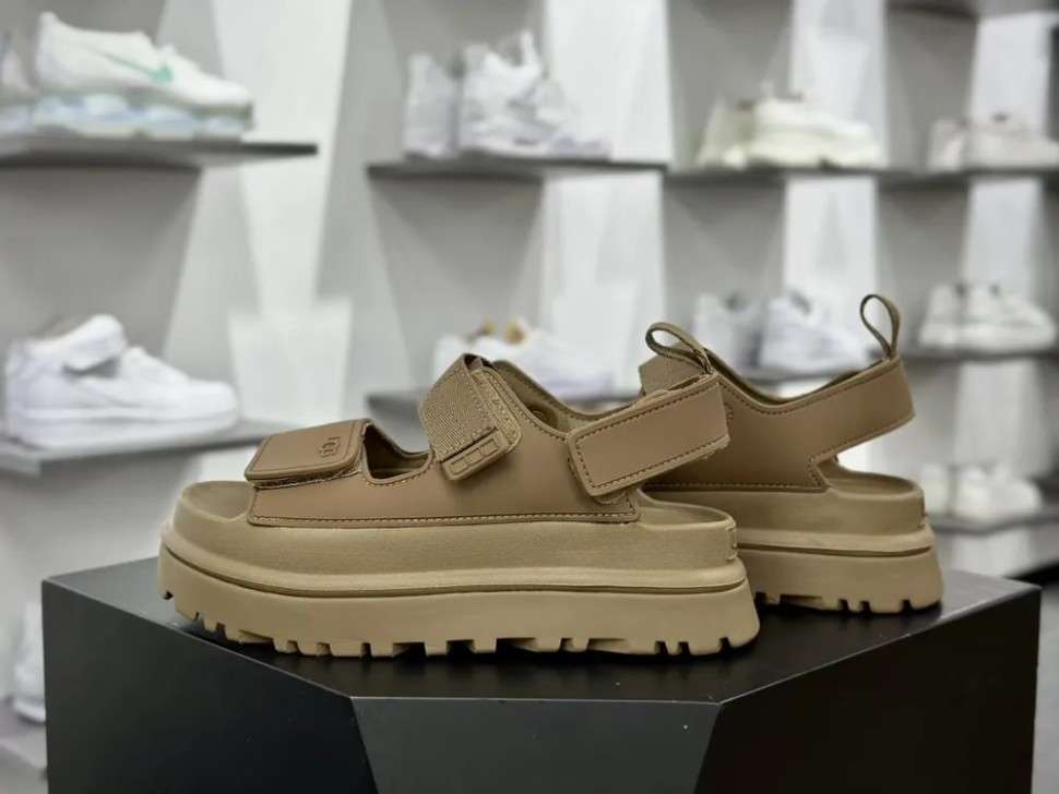 Жіночі UGG Сандалі Світло Коричневі Goldenglow Sandals Brown — фото 2