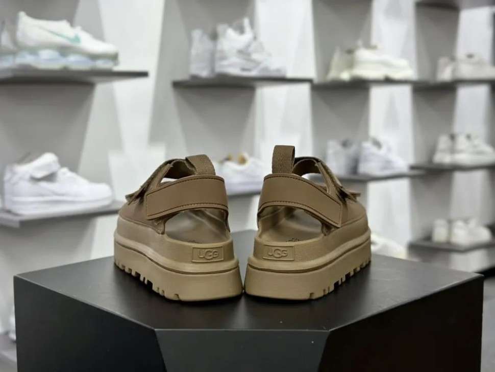 Жіночі UGG Сандалі Світло Коричневі Goldenglow Sandals Brown — фото 4