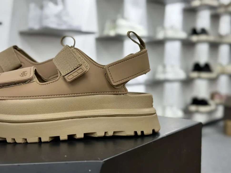 Жіночі UGG Сандалі Світло Коричневі Goldenglow Sandals Brown — фото 9