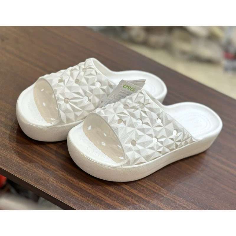 Жіночі шльопанці Crocs Slade Geometric White — фото 3