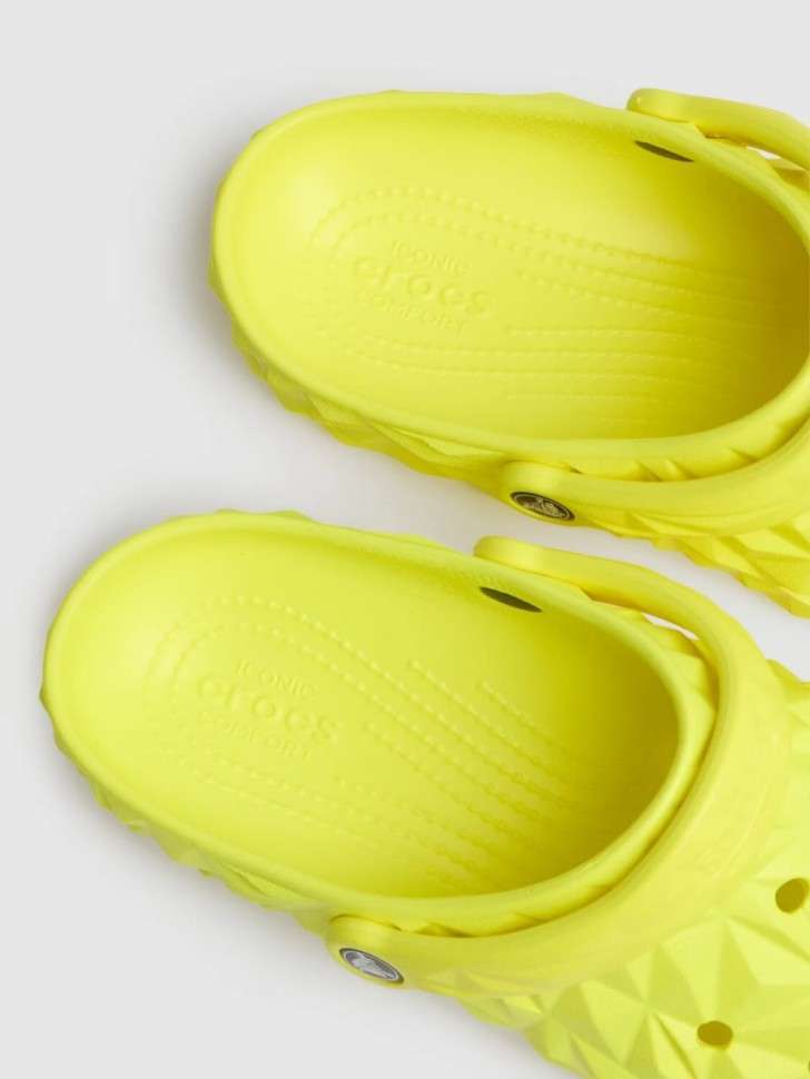 Жіночі Crocs Geometric Clog Lemon — фото 3