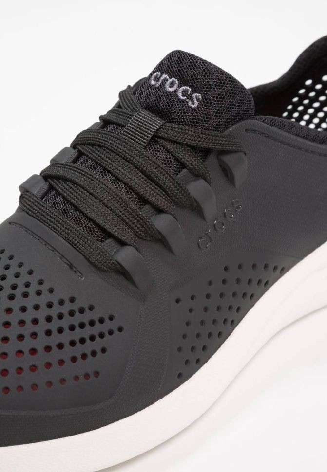 Чоловічі кросівки Crocs LiteRide Pacer Black/White — фото 3