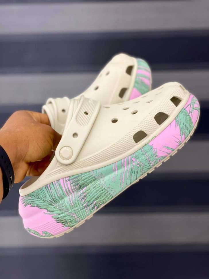 Жіночі Crocs Crush Spring Break Clog Vanilla/Multi — фото 13