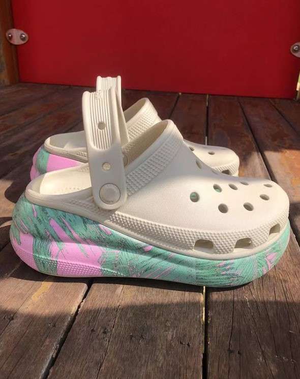 Жіночі Crocs Crush Spring Break Clog Vanilla/Multi — фото 14