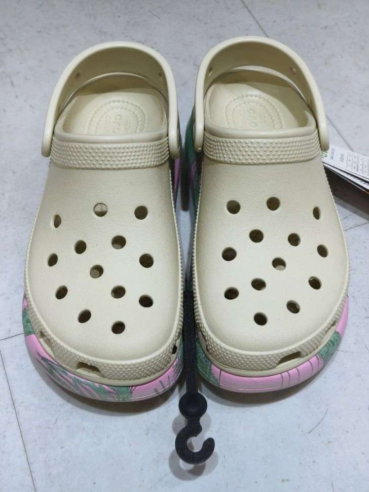 Жіночі Crocs Crush Spring Break Clog Vanilla/Multi — фото 9