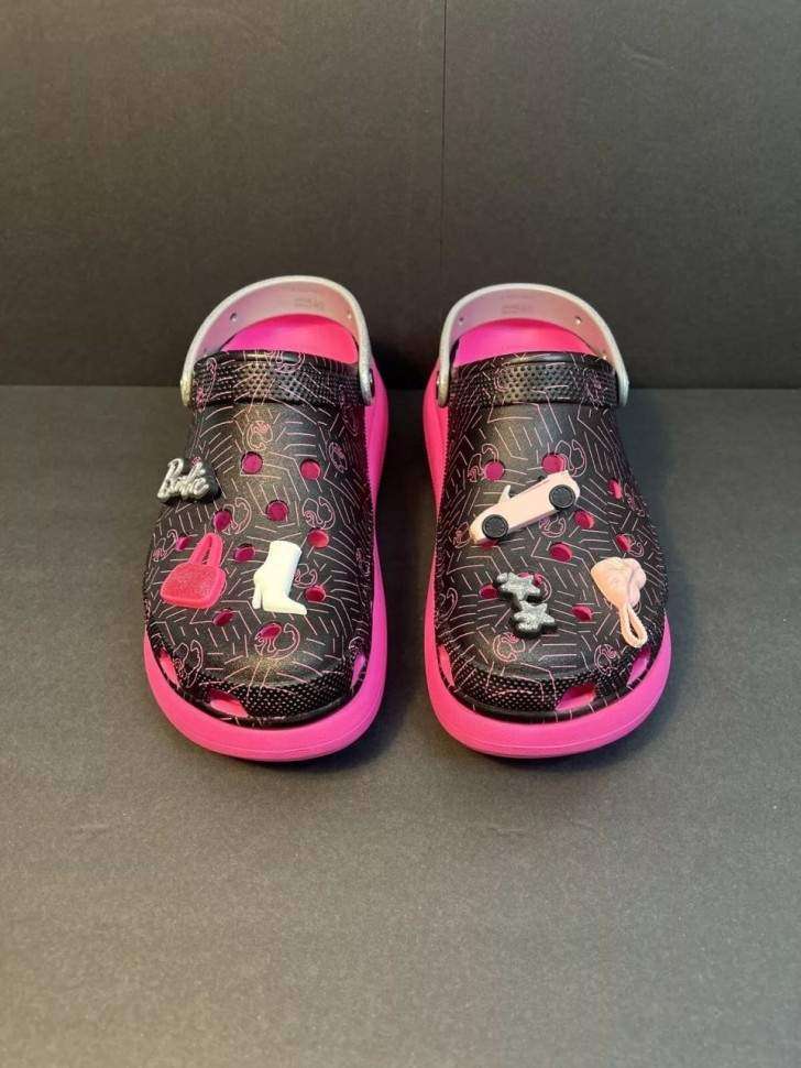 Жіночі Crocs Barbie Classic Crush Clog — фото 2