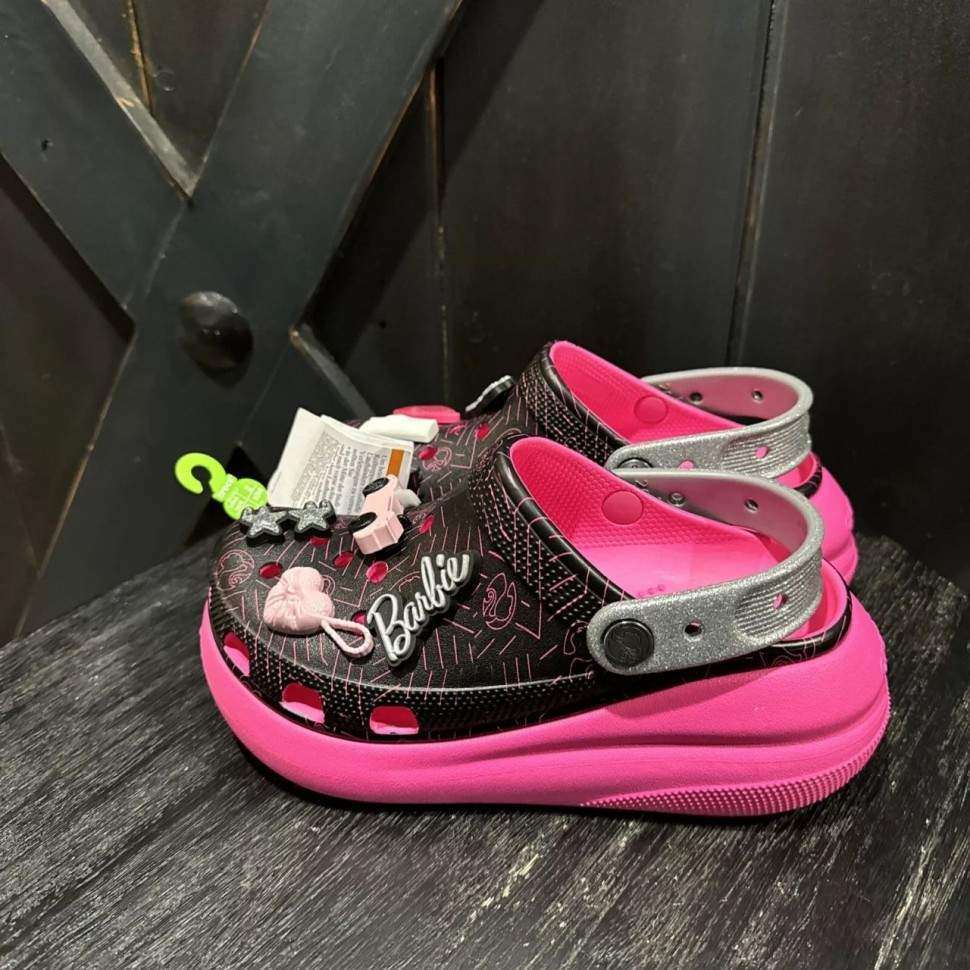 Жіночі Crocs Barbie Classic Crush Clog — фото 11