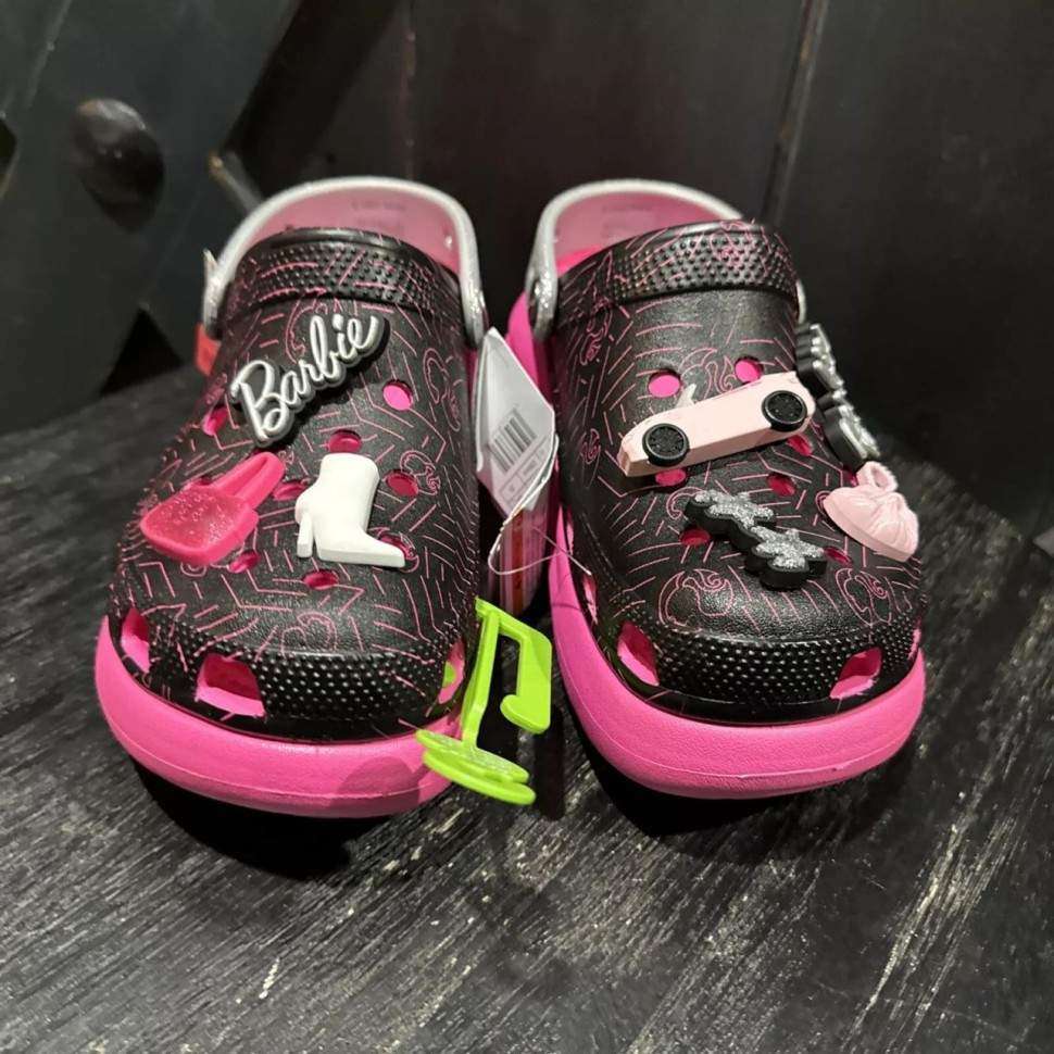 Жіночі Crocs Barbie Classic Crush Clog — фото 13