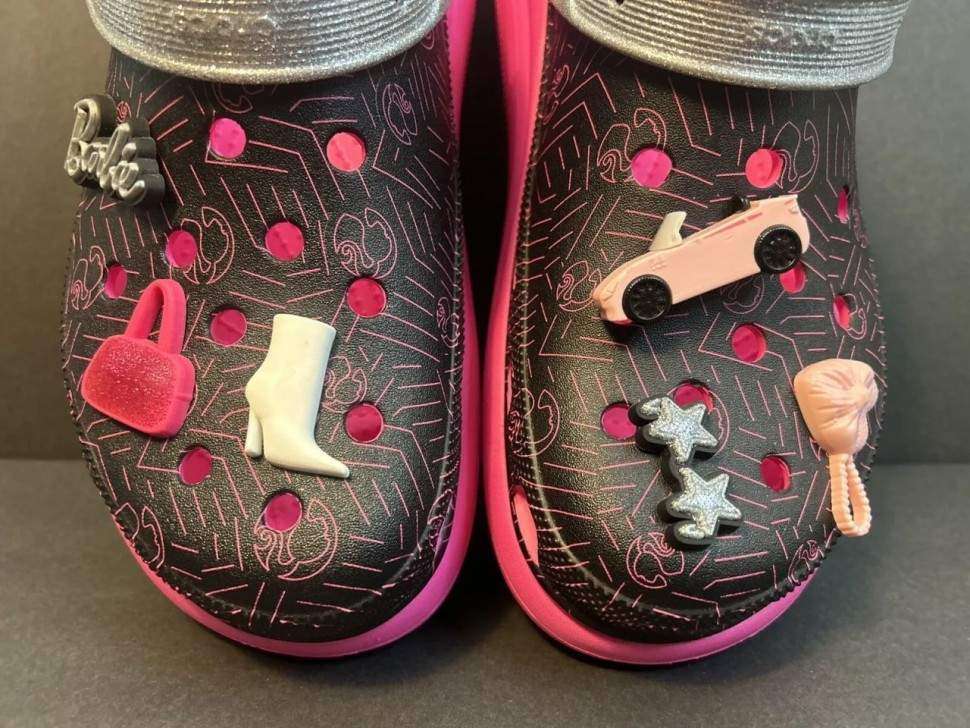 Жіночі Crocs Barbie Classic Crush Clog — фото 10