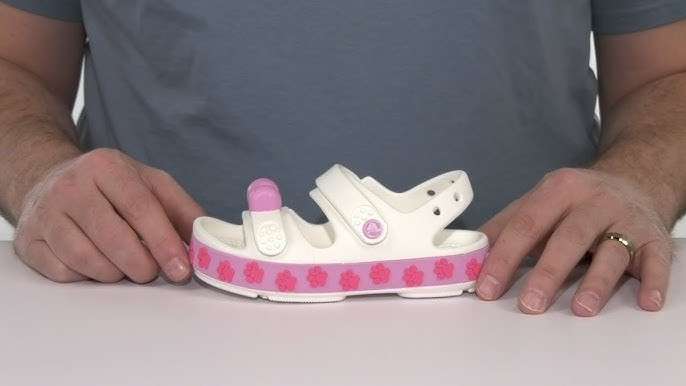 Crocs сандалі білі дитячі crocband cruiser pet sandal white pink tweed — фото 15