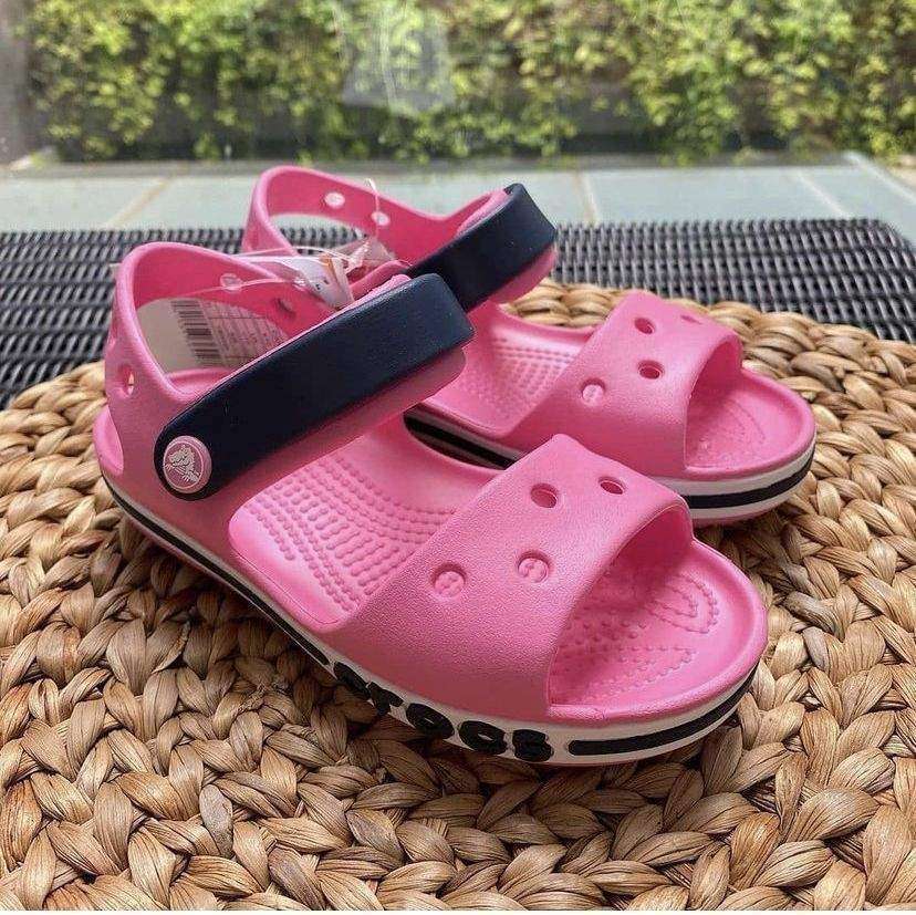 Дитячі сандалії для дівчинки Crocs Bayaband Sandal Kids Pink Lemonade — фото 2