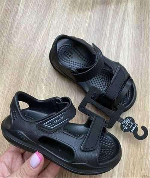 Дитячі сандалії для хлопчика Crocs Kids Swiftwater™ Expedition Sandal Black/Black — фото 2