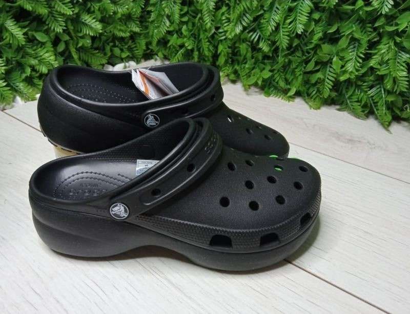 Жіночі Crocs Classic Clog Platform Black — фото 3