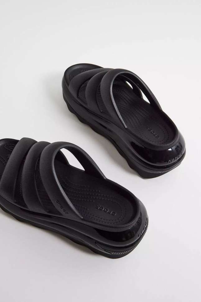 Жіночі шльопанці Crocs Mega Crush Triple Strap Black — фото 5