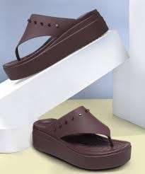Жіночі в'єтнамки для пляжу Crocs Brooklyn Studded Flip Dark Cherry — фото 7