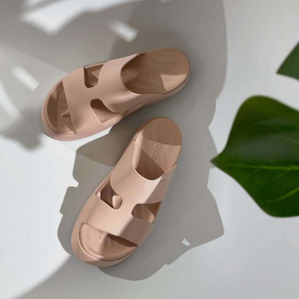 Жіночі шльопанці Crocs Getaway Platform Slide H-Strap Quartz — фото 7