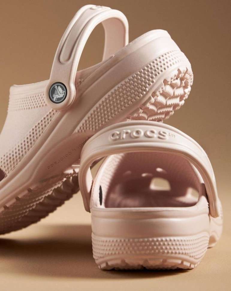 Дитячі Crocs для дівчинки Classic Kids Clog Barely Pink — фото 3
