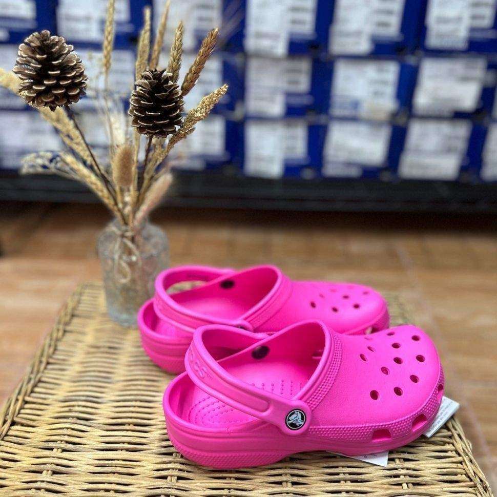 Дитячі Crocs для дівчинки Classic Clog Raspberry — фото 4