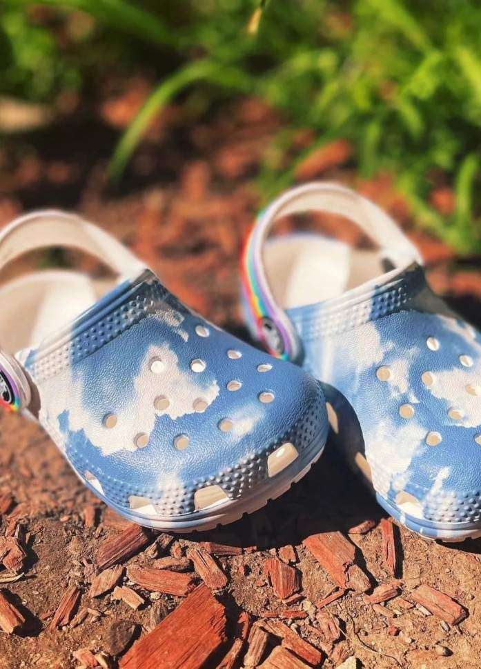 Дитячі Crocs для дівчинки Child Kids' Classic Graphic Clog White Rainbow — фото 2