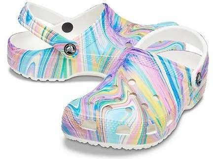 Дитячі Crocs для дівчинки Classic Kids Tie Dye clog — фото