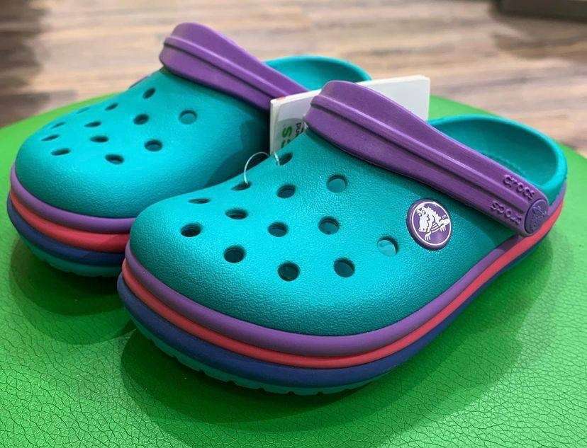 Дитячі Crocs для дівчинки Crocband Rainbow Band Clog Tropical Teal — фото 2