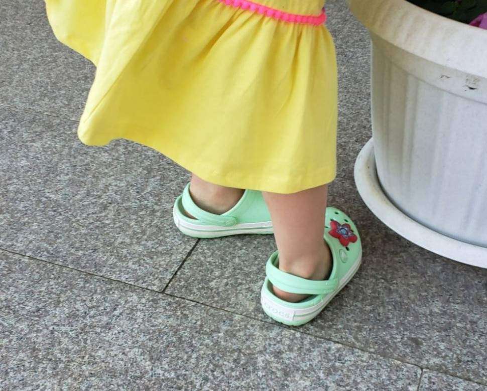 Дитячі Crocs для дівчинки Crocband Clog Kids Neo Mint — фото 4