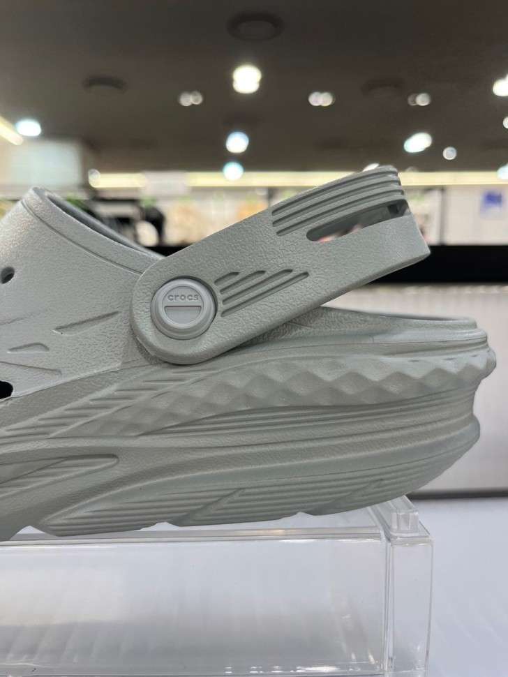 Дитячі Crocs Kids' Off Grid Clog Light Grey — фото 9