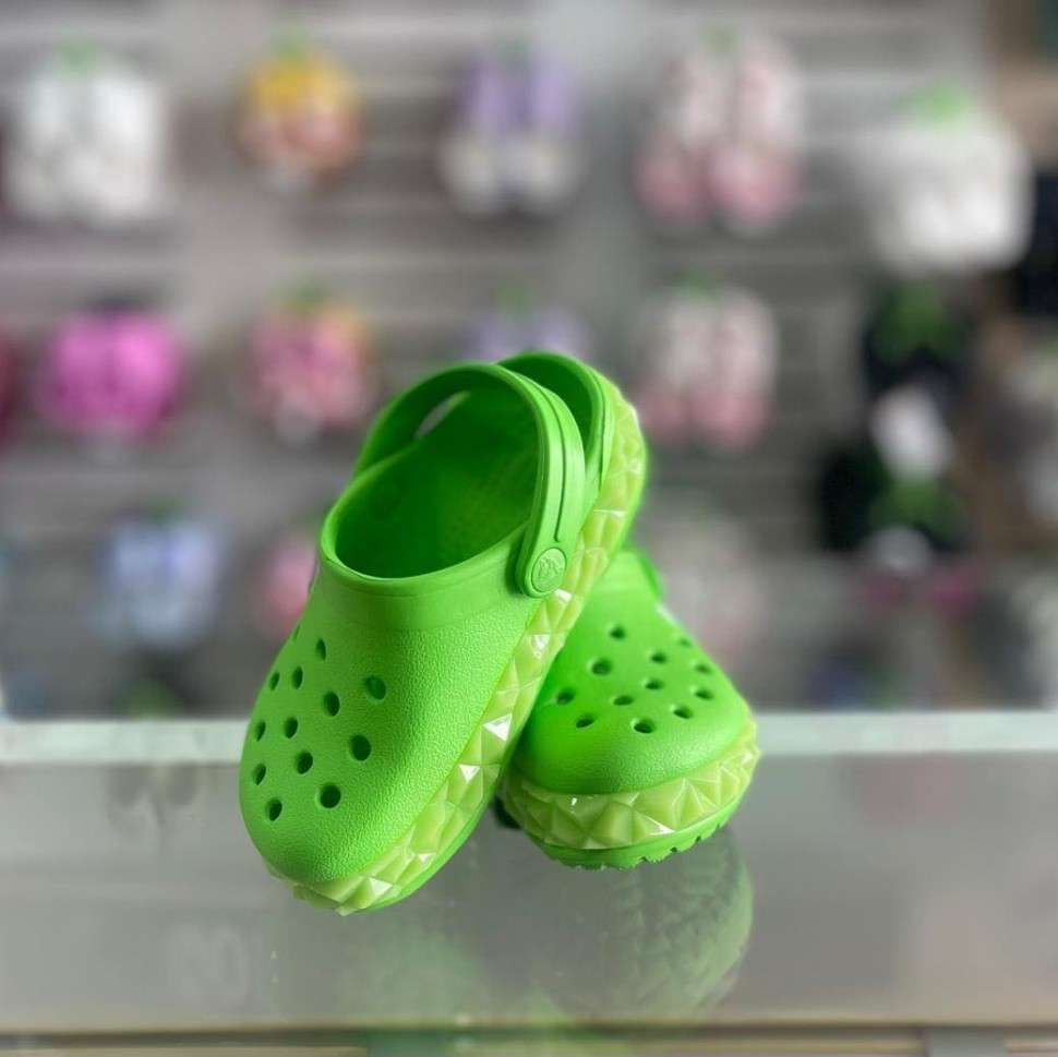 Дитячі Crocs-сабо для хлопчика Crocs Crocband Geometric Glow Band Clog Juvenil 1 — фото 3
