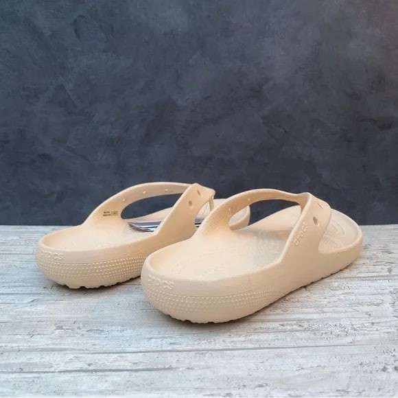 Crocs Классік шльопанці Бежеві Classic Flip v2 Bone — фото 15