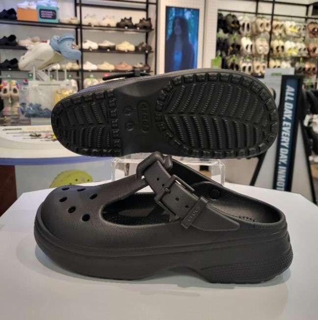 Жіночі Crocs сандалі Мері Джейн Чорні Classic Mary Jane Black — фото 10
