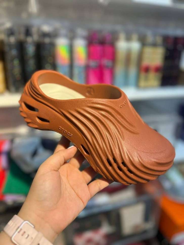 Жіночі Crocs Echo Clog Wave Rust — фото 7