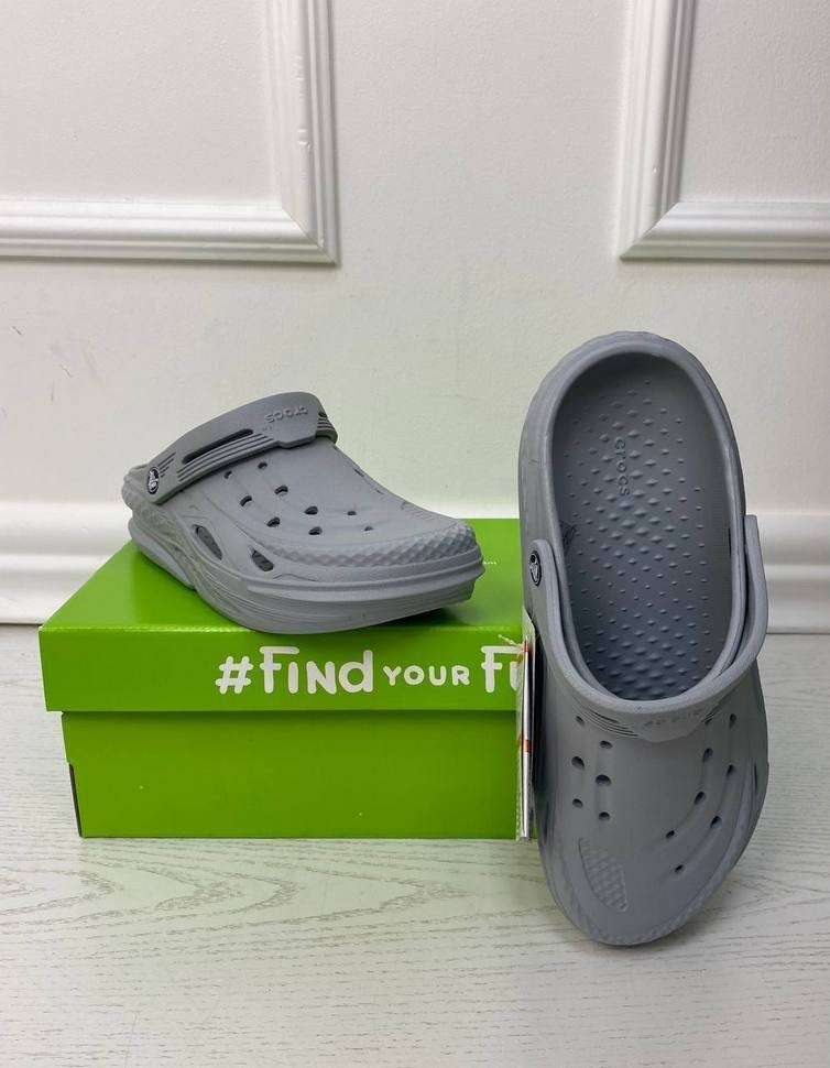 Чоловічі Crocs Off Grid Clog Light Grey — фото 2