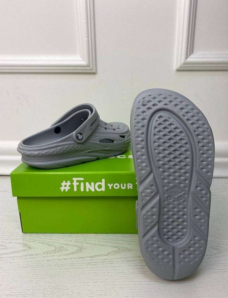 Чоловічі Crocs Off Grid Clog Light Grey — фото 3